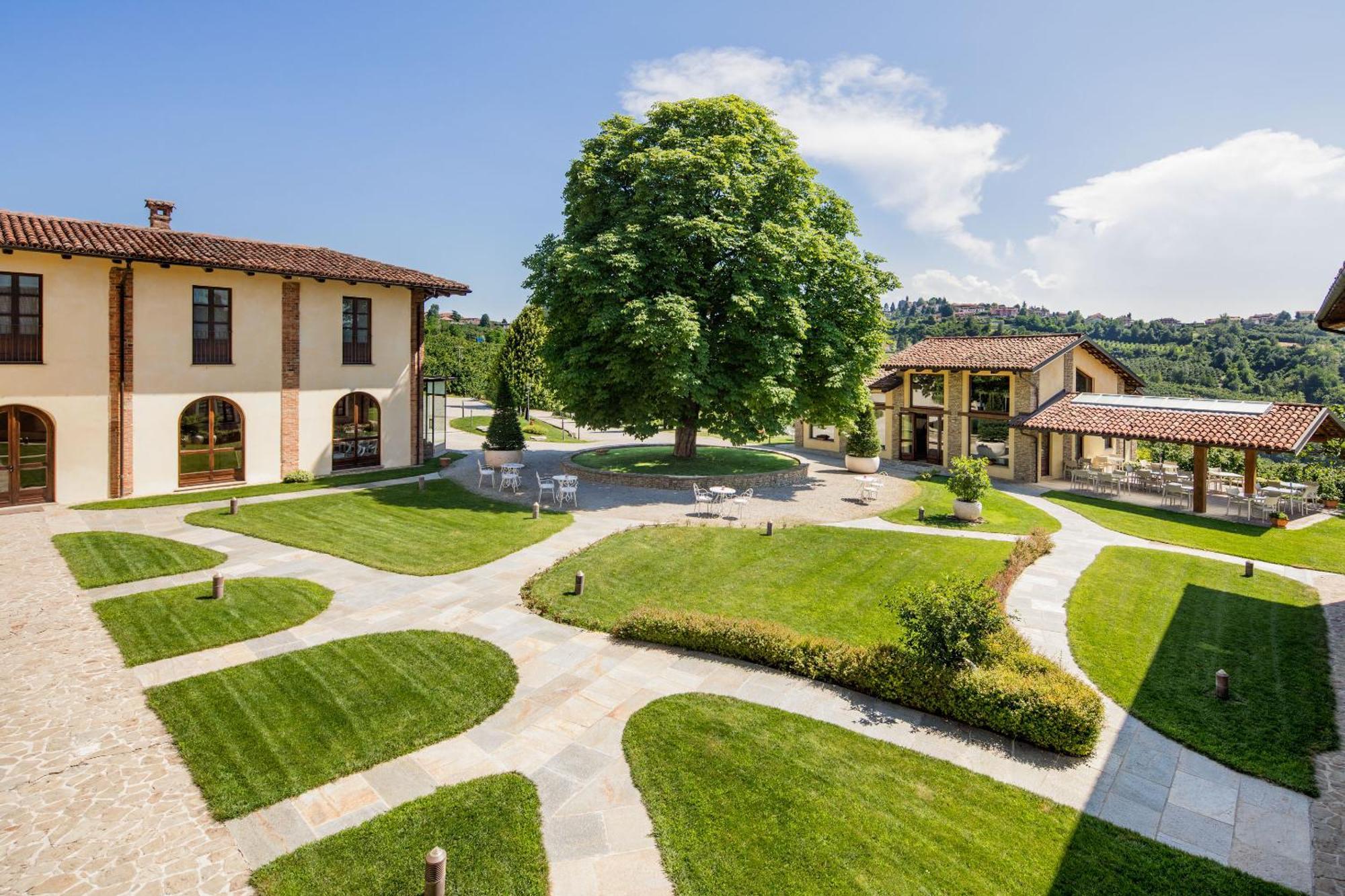Hotel Relais Montemarino Borgomale Exterior foto